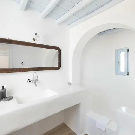 With Panoramic Sea Views Villa Elia (Mykonos)